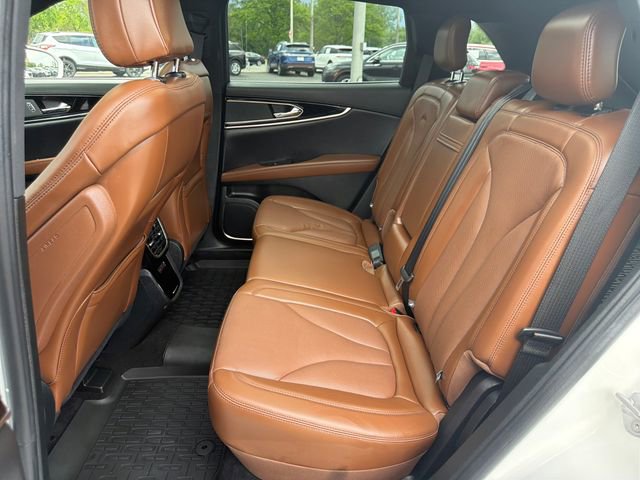 Used 2022 Lincoln Nautilus Reserve AWD/4WD image 30