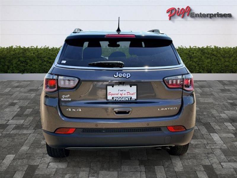Used 2022 Jeep Compass Limited image 12