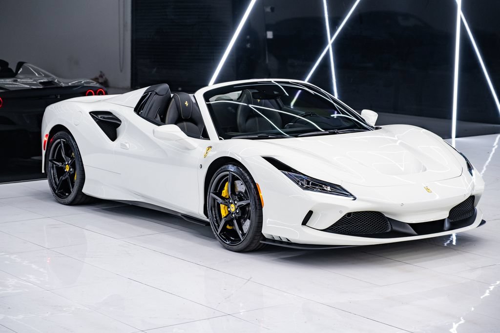 Used 2022 Ferrari F8 Tributo RWD image 8