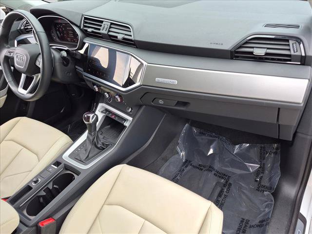 Used 2024 Audi Q3 2.0T Premium Plus AWD/4WD image 22