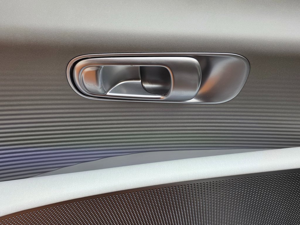 Certified 2025 Hyundai Ioniq 6 SEL image 25