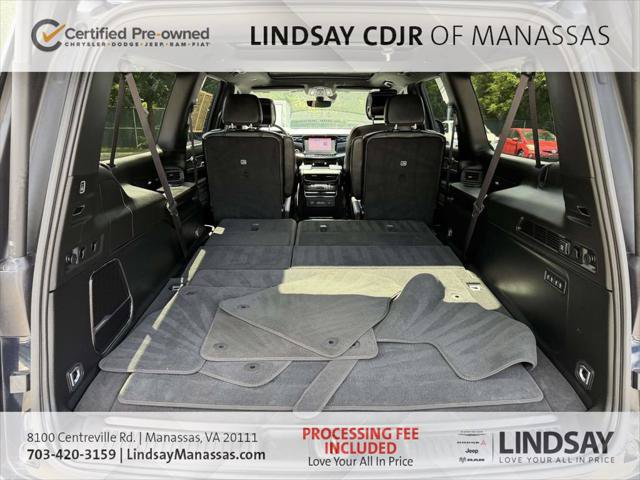 Certified 2025 Jeep Wagoneer L Series II w/ Premium Group I AWD/4WD image 18
