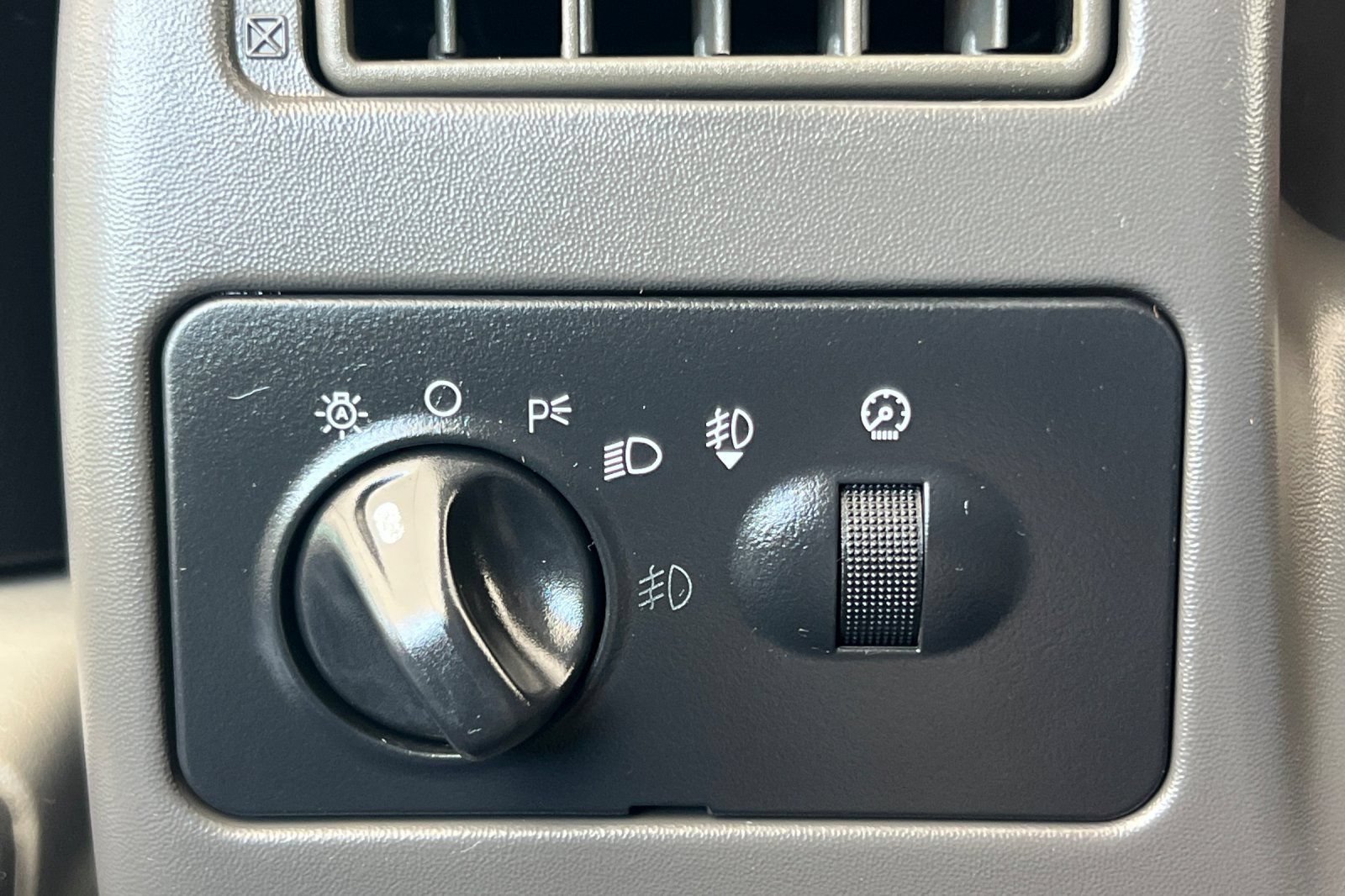 Used 2003 Ford F350 XL AWD/4WD image 37
