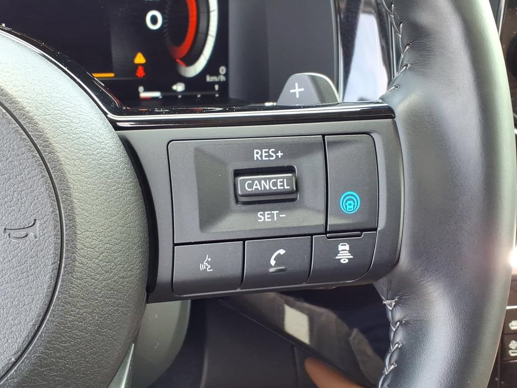 Certified 2023 Nissan Pathfinder Platinum w/ Cargo Package AWD/4WD image 30