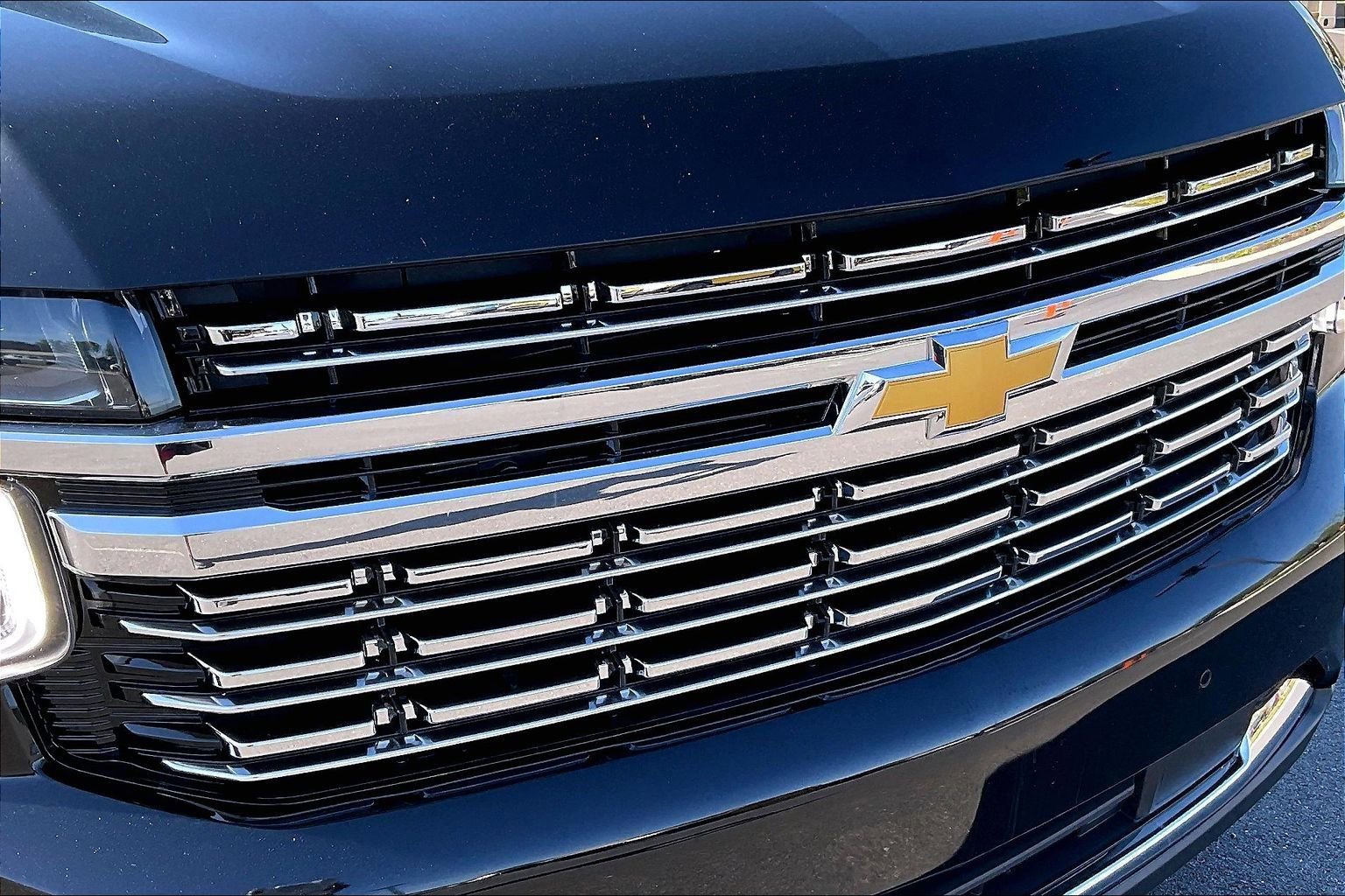 Used 2024 Chevrolet Tahoe Premier AWD/4WD image 34