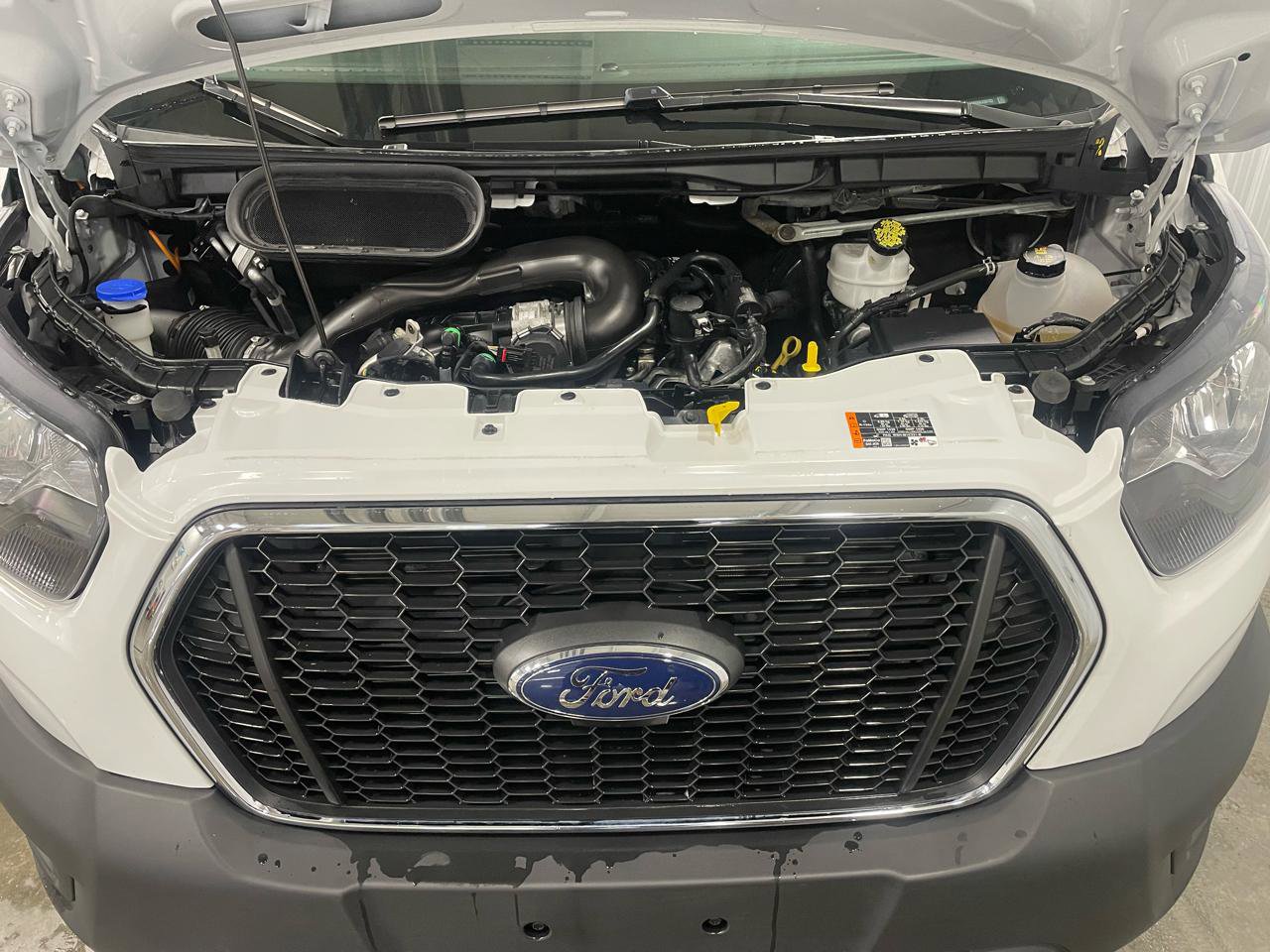 Used 2024 Ford Transit 250 XL w/ Exterior Upgrade Package image 38