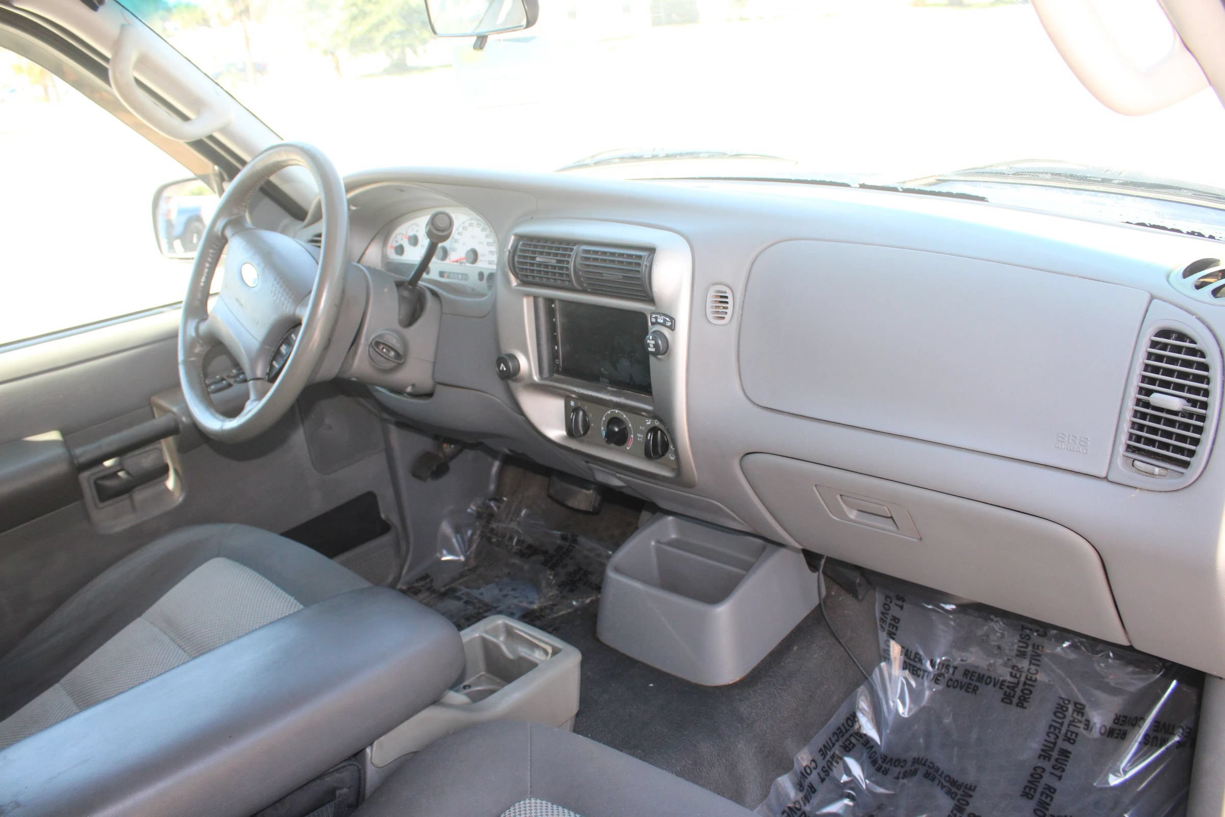 Used 2005 Ford Explorer Sport Trac XLT RWD image 26
