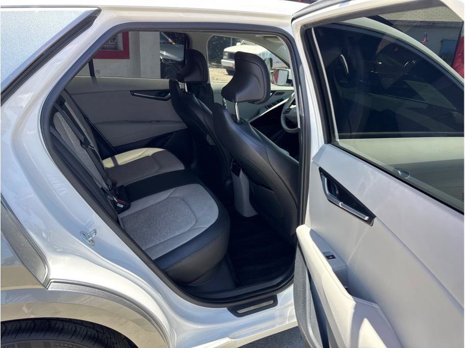 Used 2023 Kia Niro Wave FWD image 10