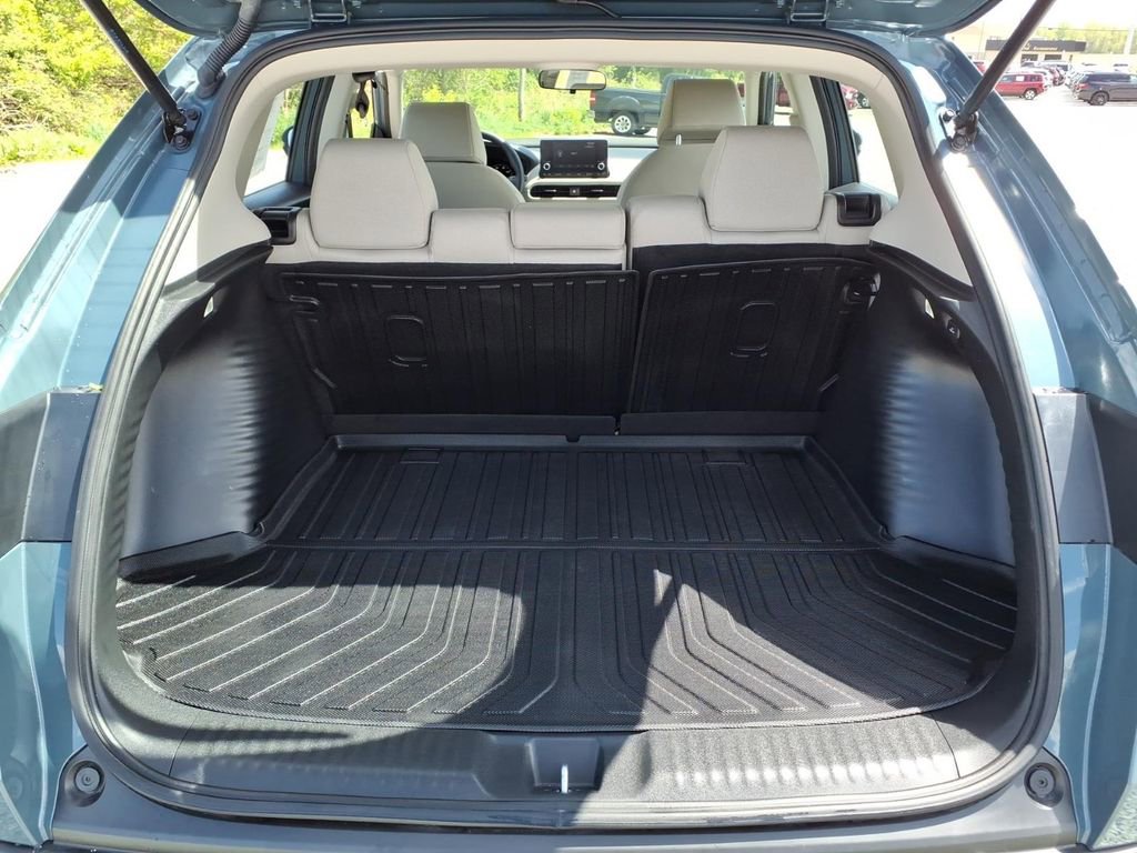 Used 2025 Honda HR-V LX image 20