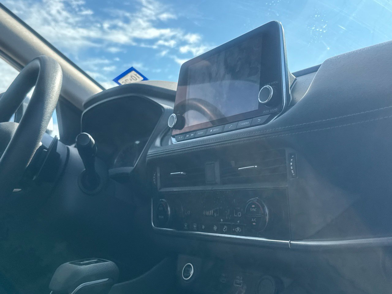 Certified 2023 Nissan Rogue SV FWD image 34