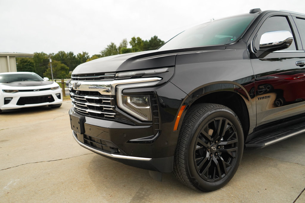 Used 2025 Chevrolet Tahoe Premier AWD/4WD image 19