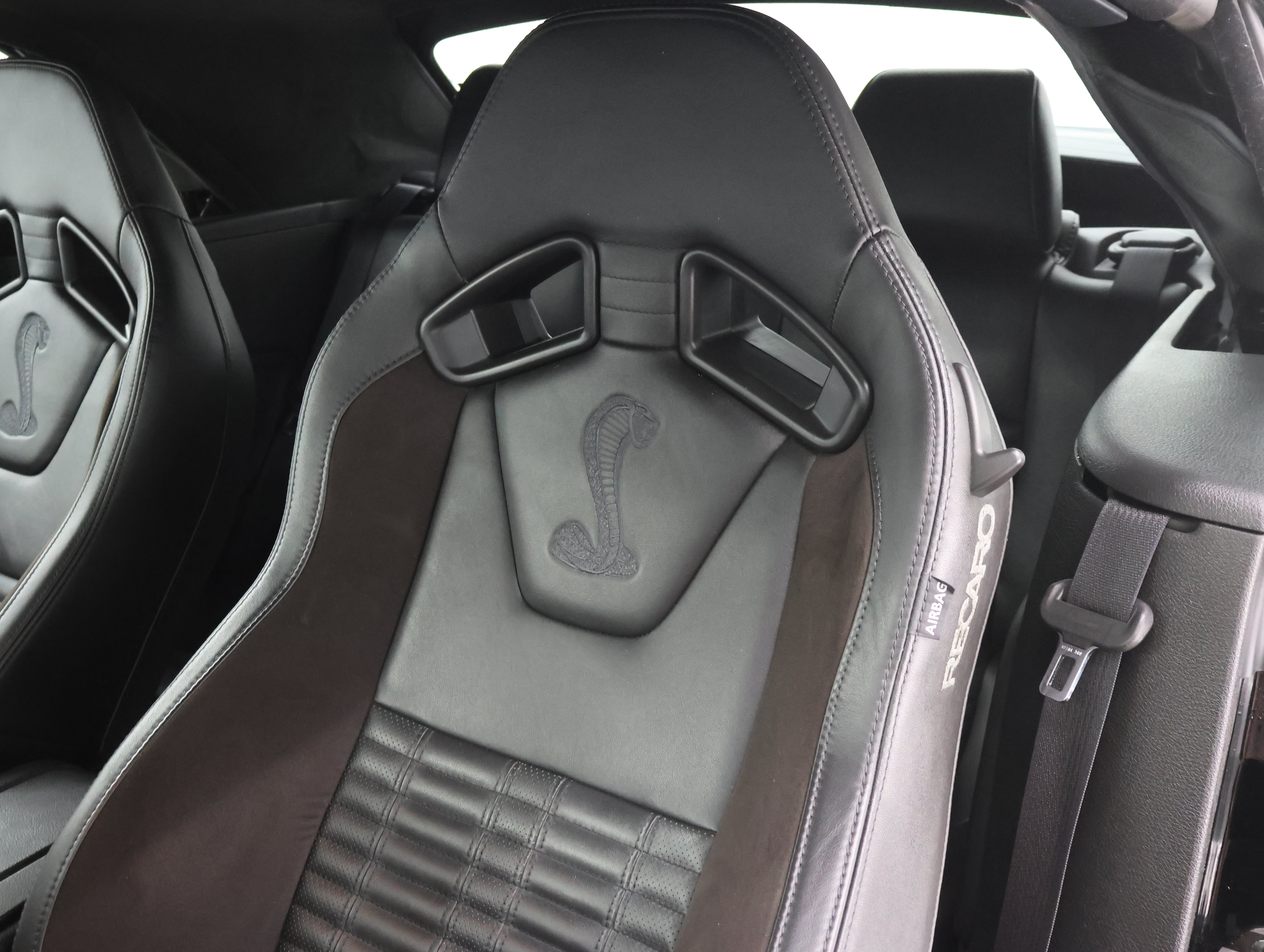 Used 2014 Ford Mustang Shelby GT500 RWD image 37