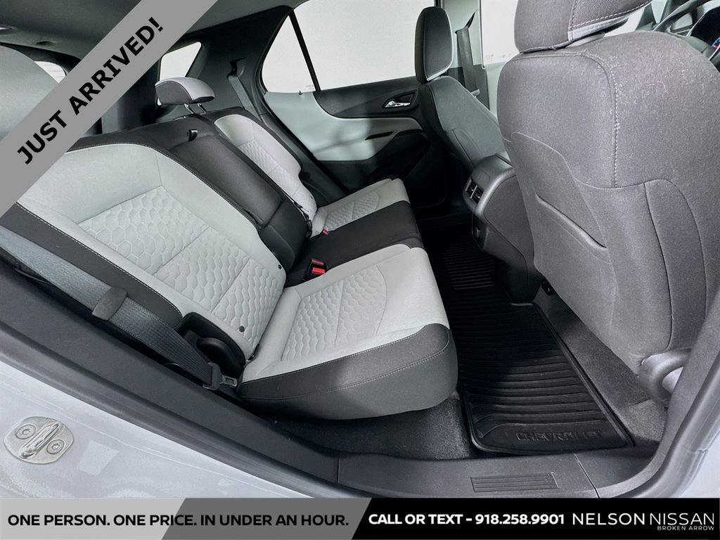 Used 2018 Chevrolet Equinox LT image 26