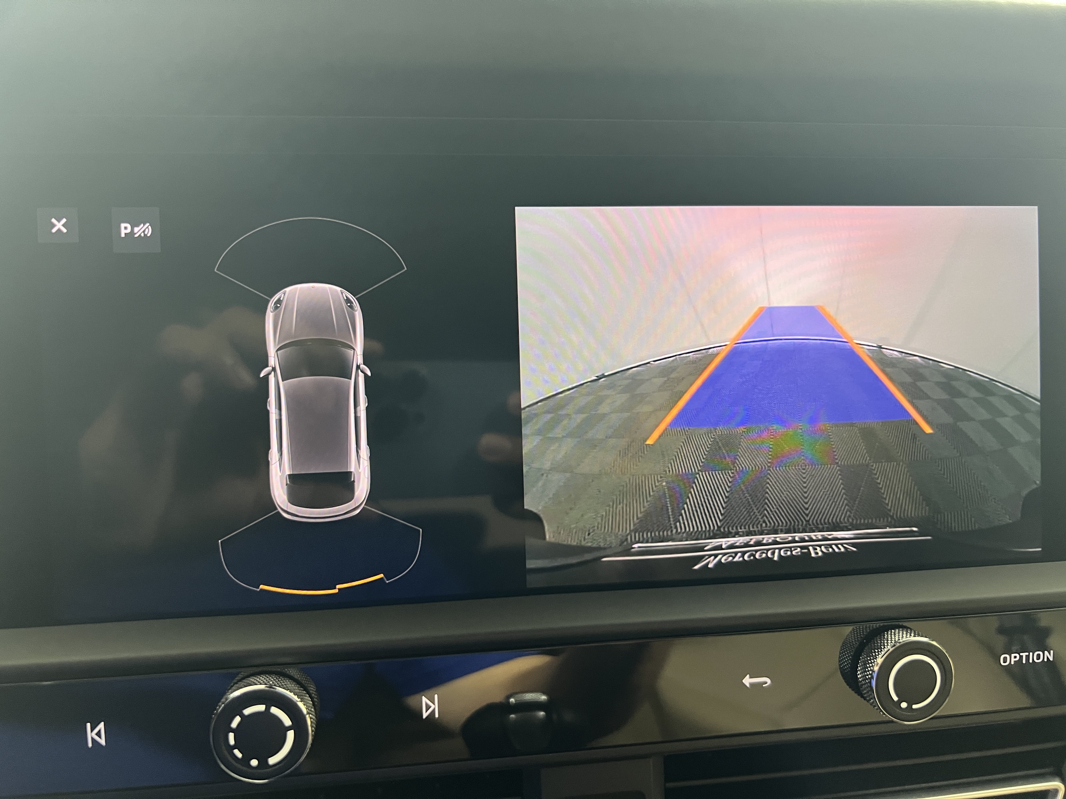 Certified 2024 Porsche Macan S AWD/4WD image 24