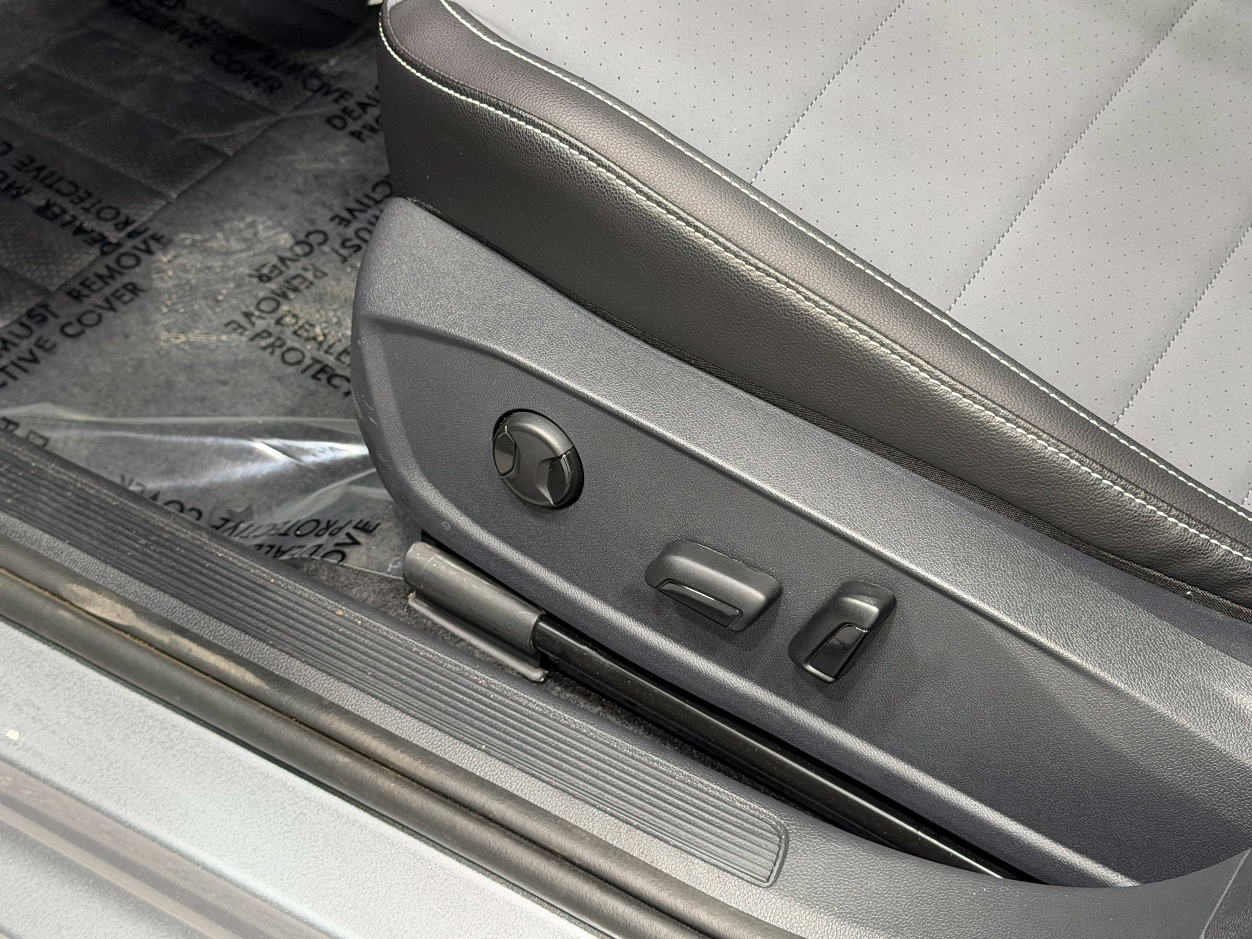 Certified 2026 Volkswagen Jetta SE FWD image 41