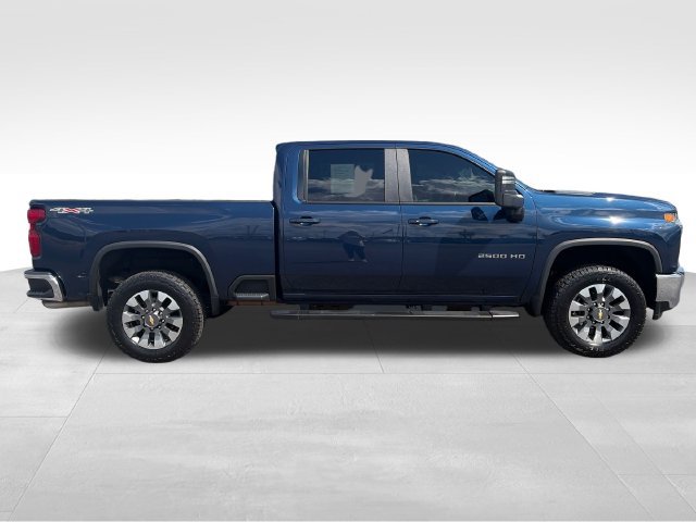 Used 2022 Chevrolet Silverado 2500 LT w/ Convenience Package AWD/4WD image 9
