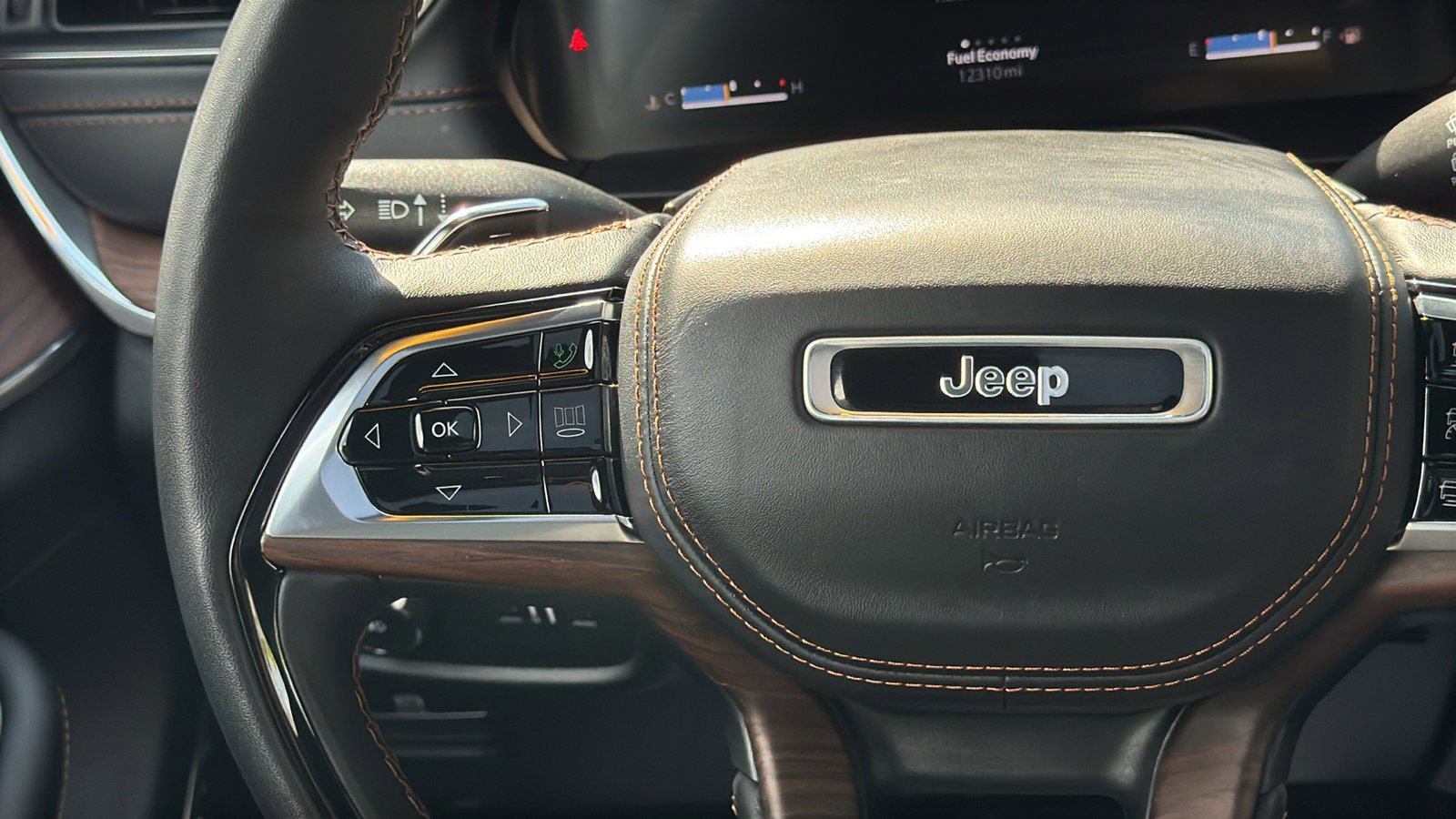 Certified 2024 Jeep Grand Cherokee Summit w/ Adv Protech Group IV image 22