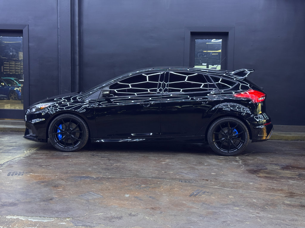 Used 2017 Ford Focus RS AWD/4WD image 7