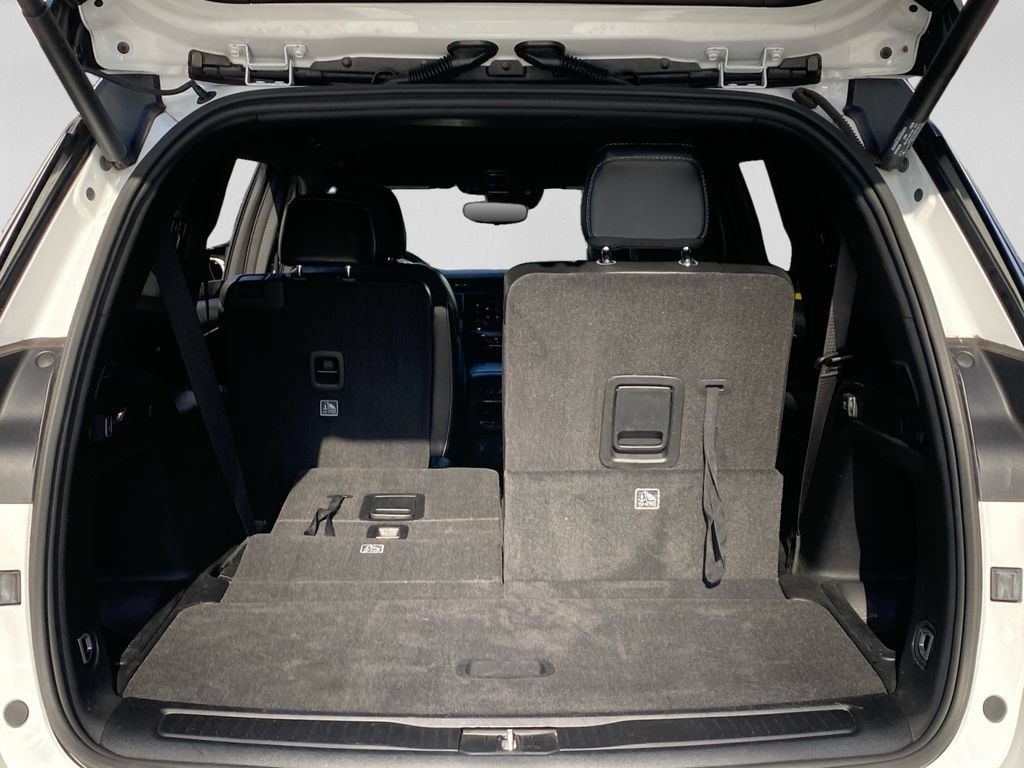 Used 2021 Jeep Grand Cherokee L Laredo RWD image 26