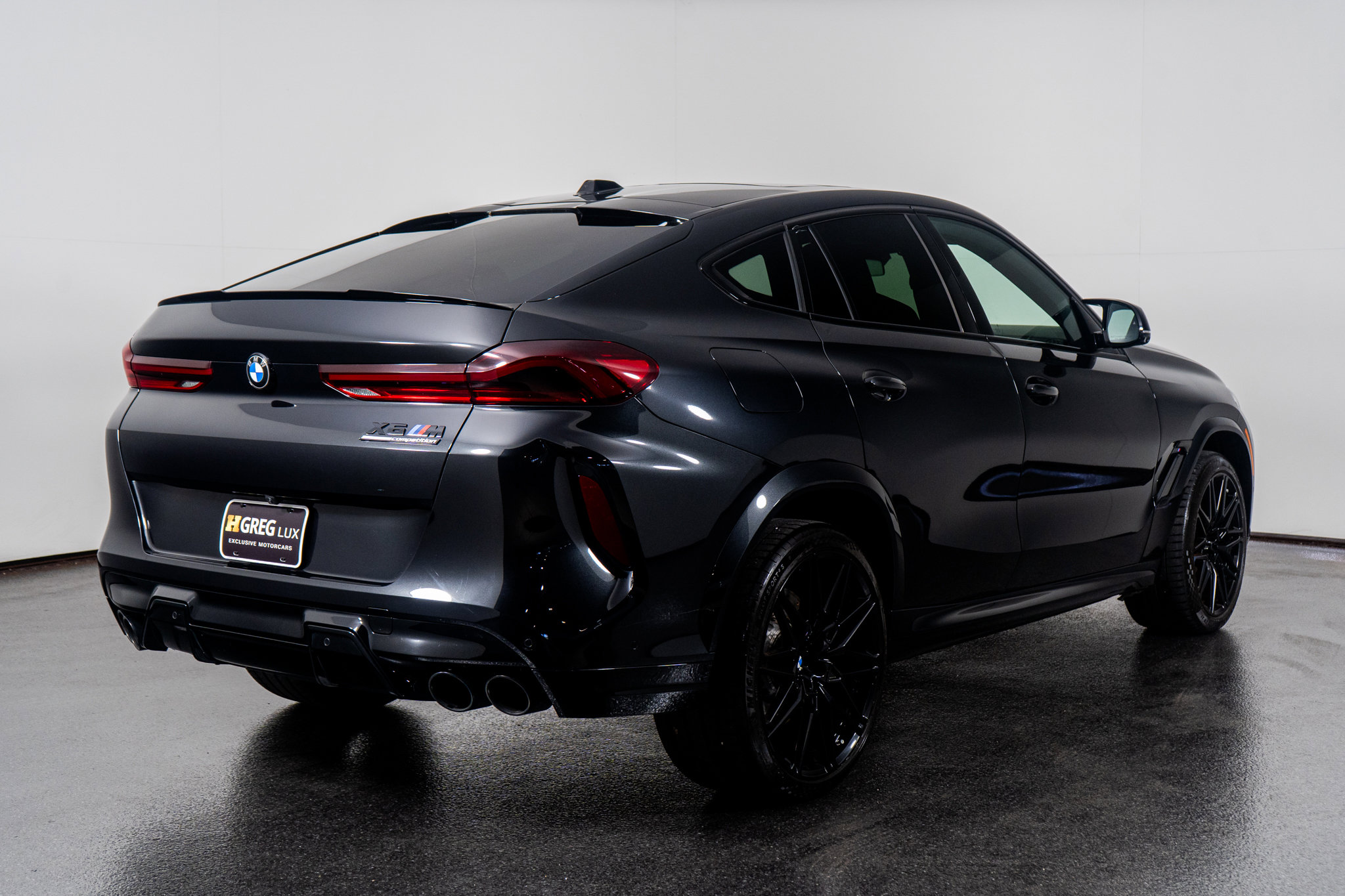 Used 2025 BMW X6 M Competition image 10
