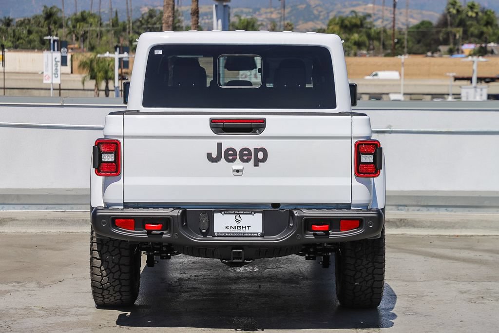 New 2026 Jeep Gladiator Rubicon AWD/4WD image 8