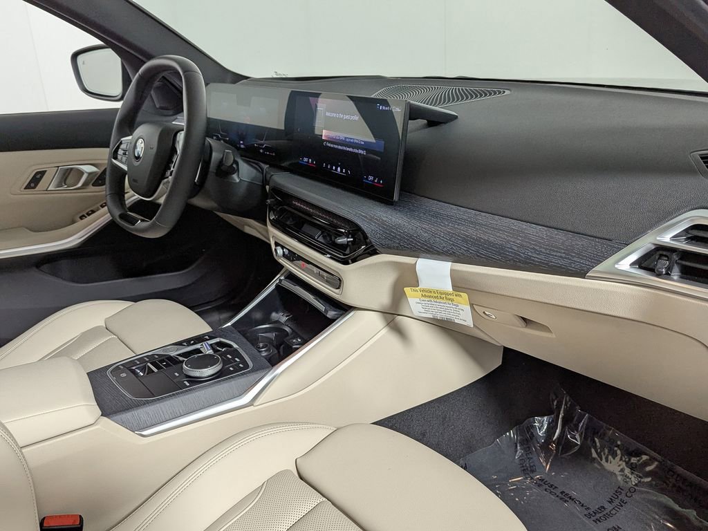 Used 2025 BMW 330i xDrive Sedan w/ M Sport Package image 27