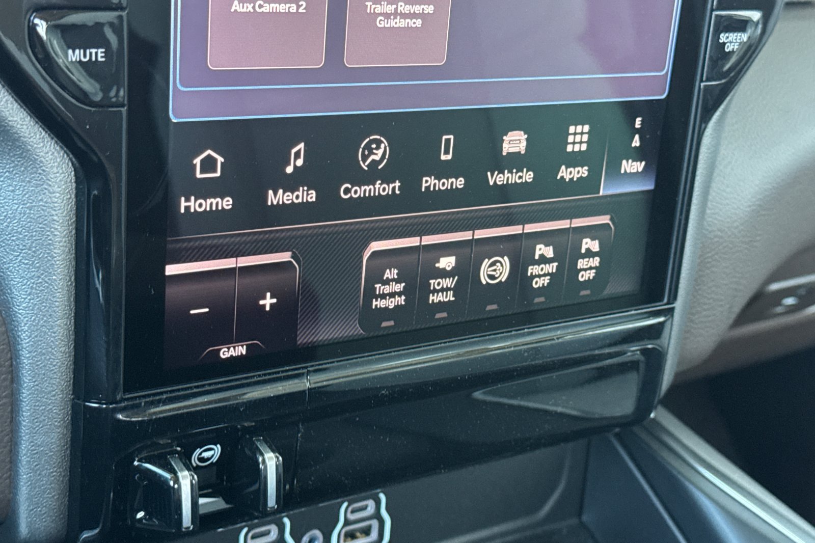 New 2027 RAM 3500 Laramie AWD/4WD image 19