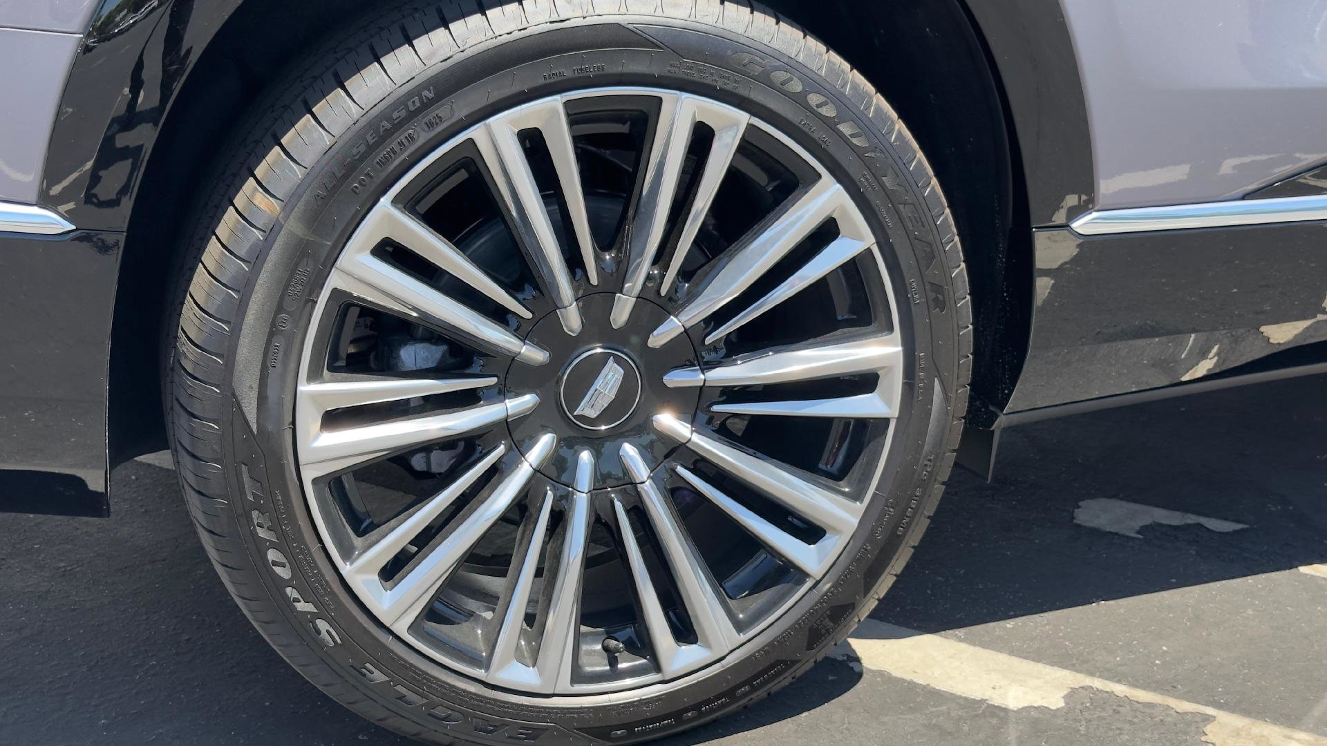 New 2026 Cadillac Vistiq Premium Luxury image 5