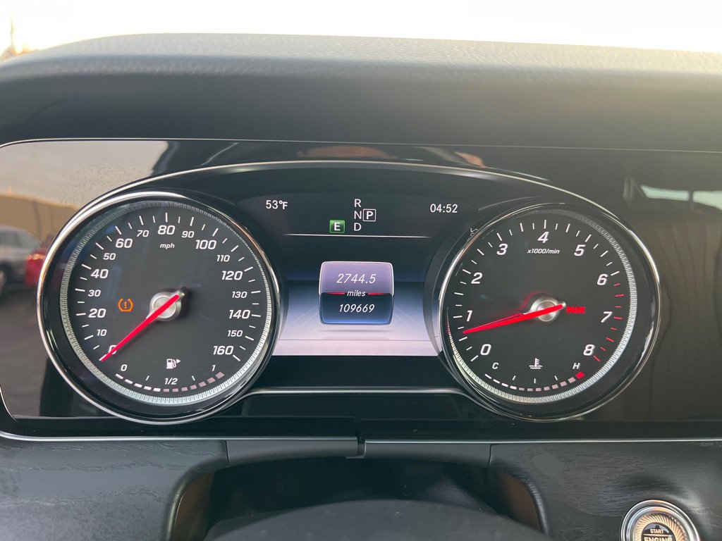 Used 2017 Mercedes-Benz E 300 E 300 4MATIC LUXURY image 29