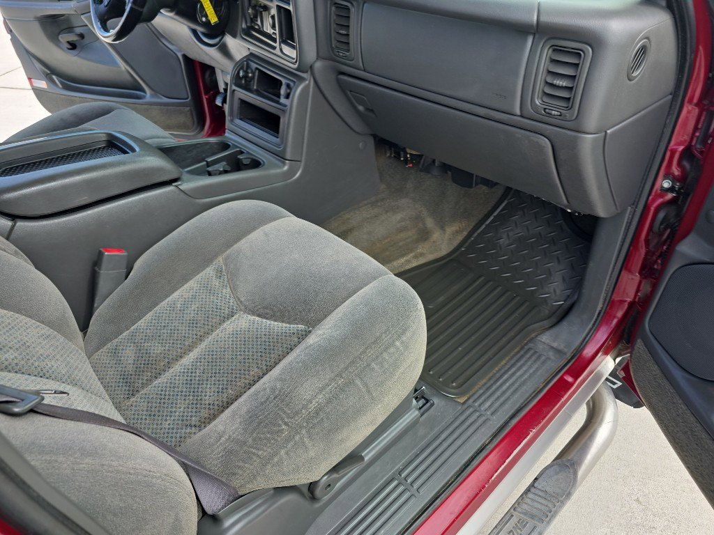 Used 2005 Chevrolet Silverado 1500 w/ Safe And Sound Package image 20