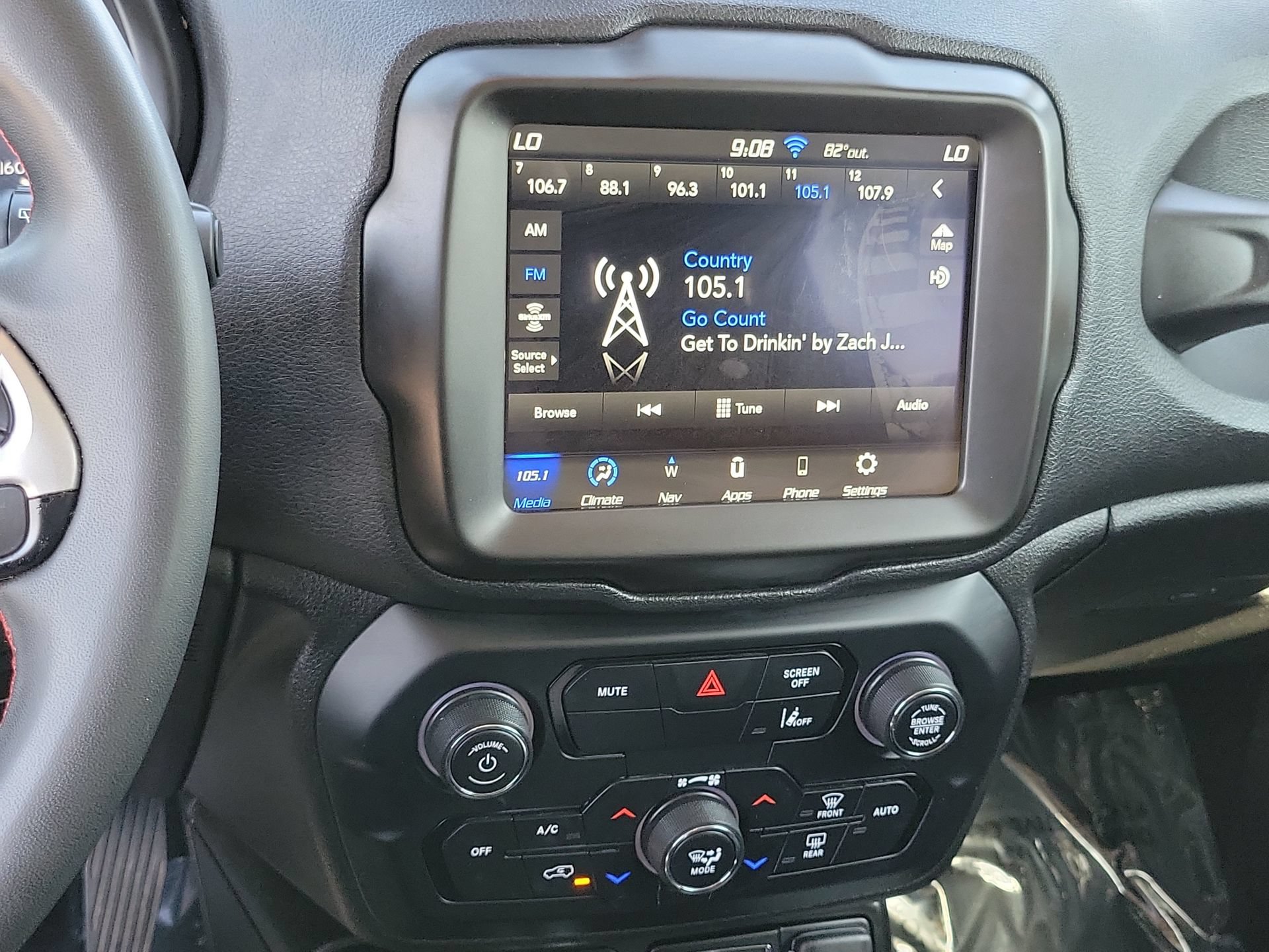 Certified 2023 Jeep Renegade Trailhawk AWD/4WD image 11