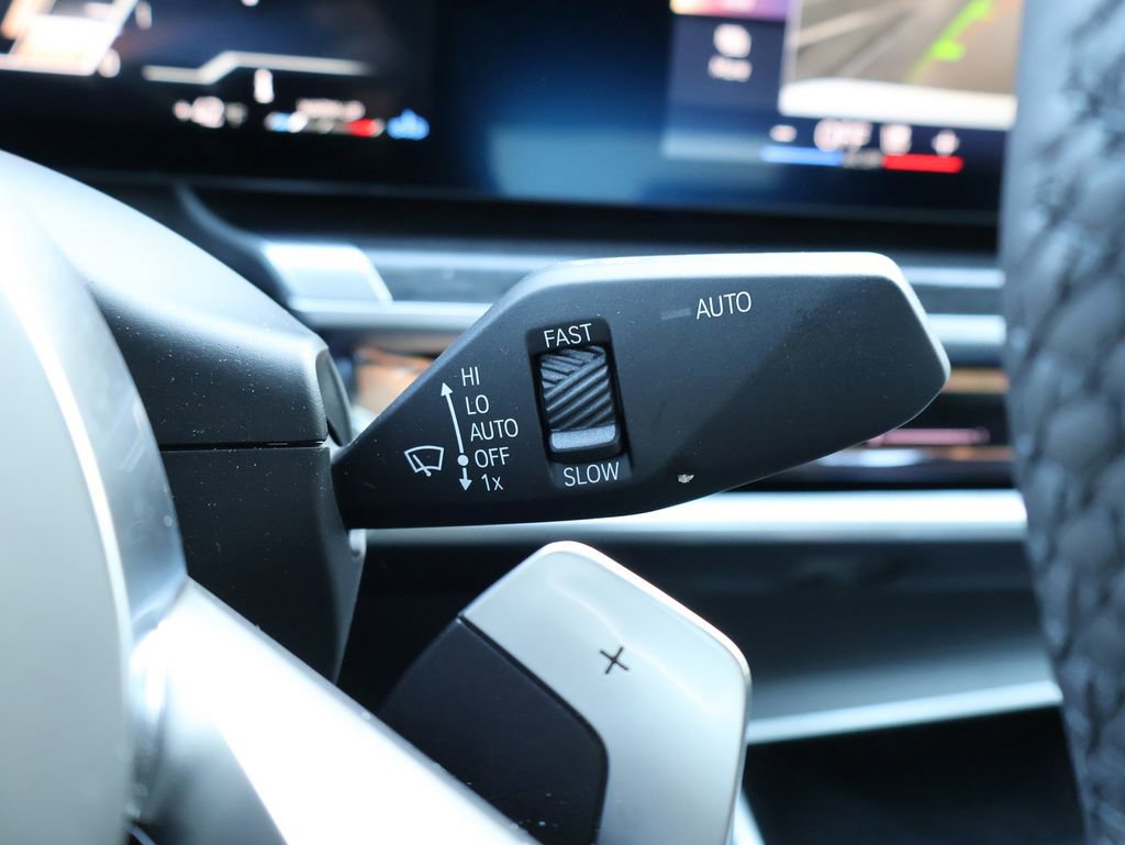 Certified 2025 BMW 760i xDrive image 42