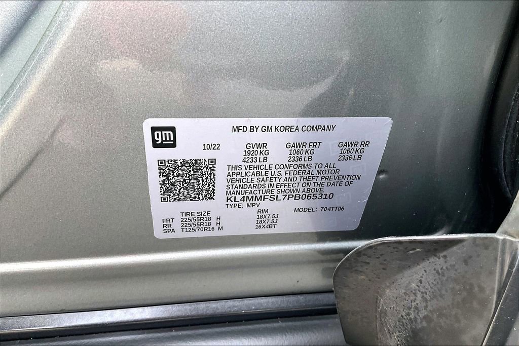 Used 2023 Buick Encore GX Essence w/ Experience Buick Package FWD image 18