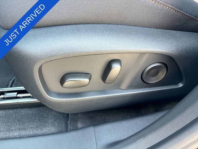 New 2026 Chevrolet Equinox ACTIV w/ Convenience Package III FWD image 12