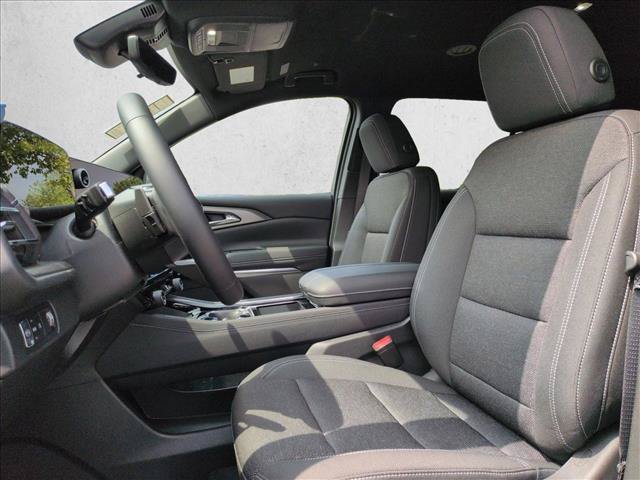 New 2026 Chevrolet Traverse LT w/ Driver Confidence Package FWD image 4