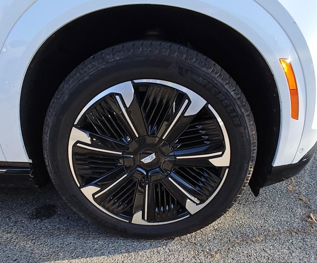 Used 2025 Cadillac Escalade IQ Sport 1 AWD/4WD image 24