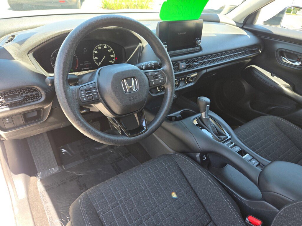 Certified 2023 Honda HR-V LX image 11