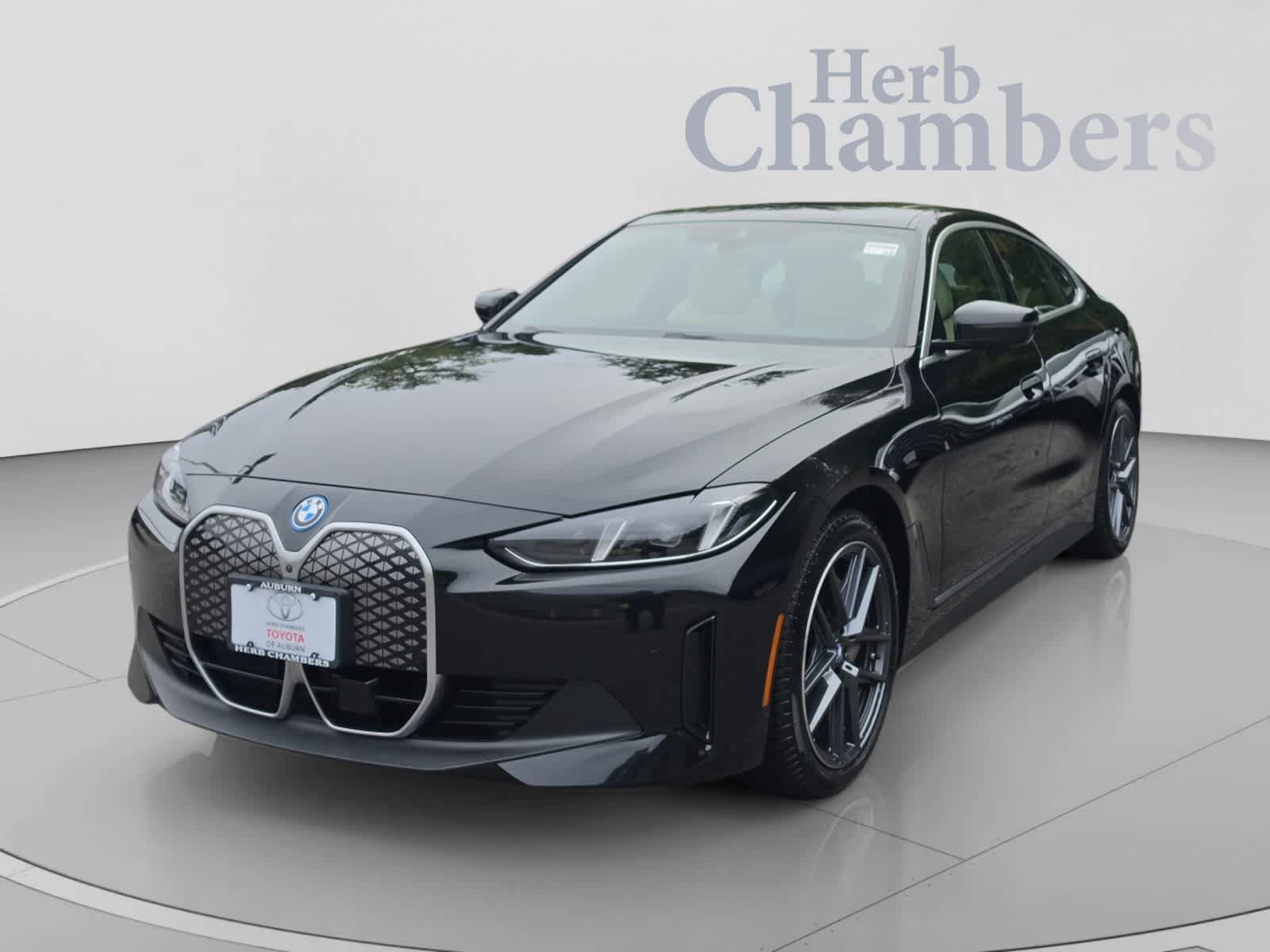 Used 2025 BMW i4 xDrive40i w/ Parking Assistance Package AWD/4WD image 11