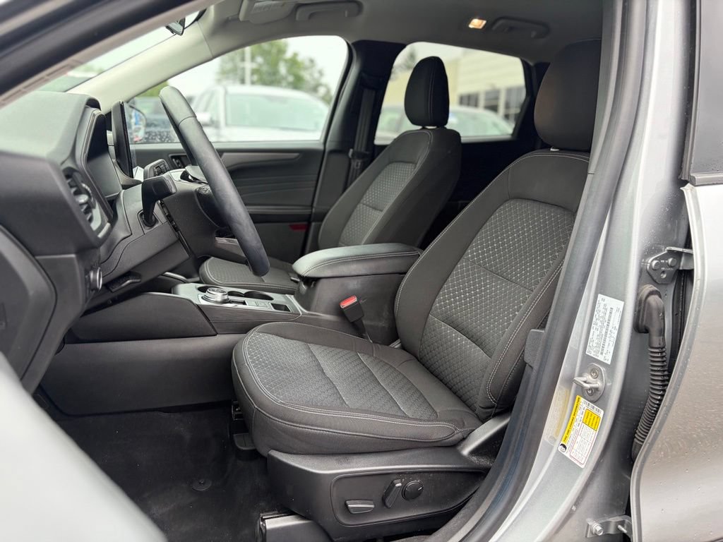 Used 2023 Ford Escape Active w/ Tech Pack #1 AWD/4WD image 21
