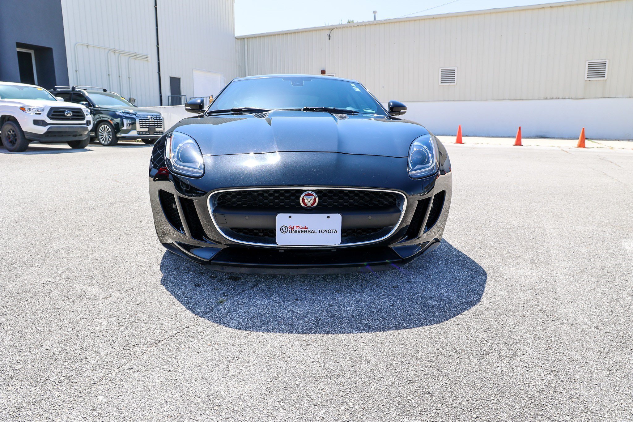 Used 2016 Jaguar F-TYPE Coupe RWD image 4