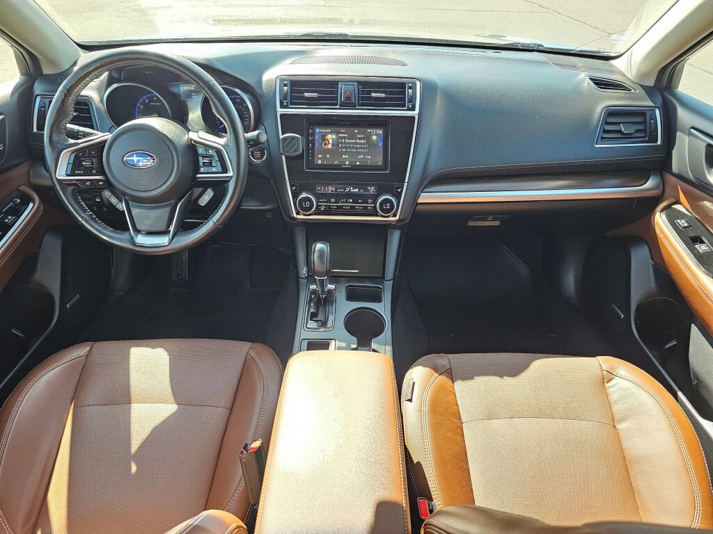 Used 2018 Subaru Outback 2.5i Touring w/ Popular Package #3 AWD/4WD image 11