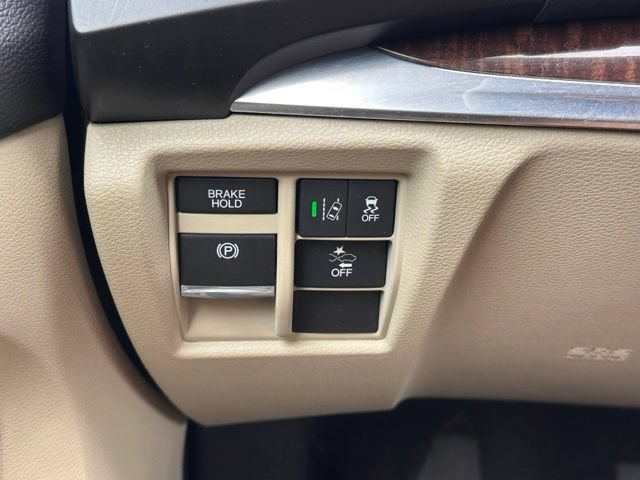 Used 2020 Acura MDX SH-AWD image 18
