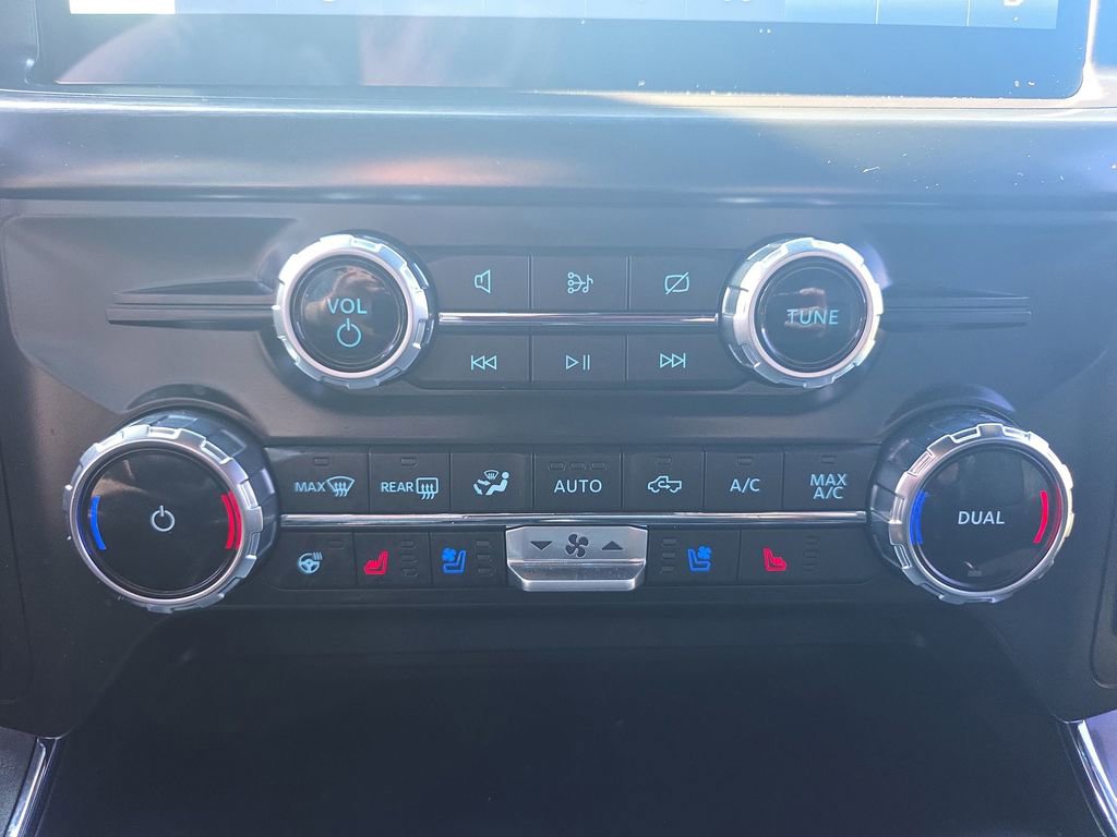 Certified 2022 Ford F150 Lariat w/ Equipment Group 502A High image 47