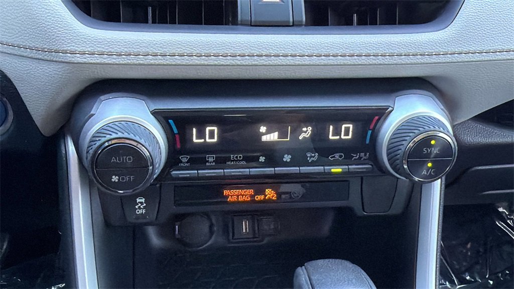 Certified 2021 Toyota RAV4 XLE image 36