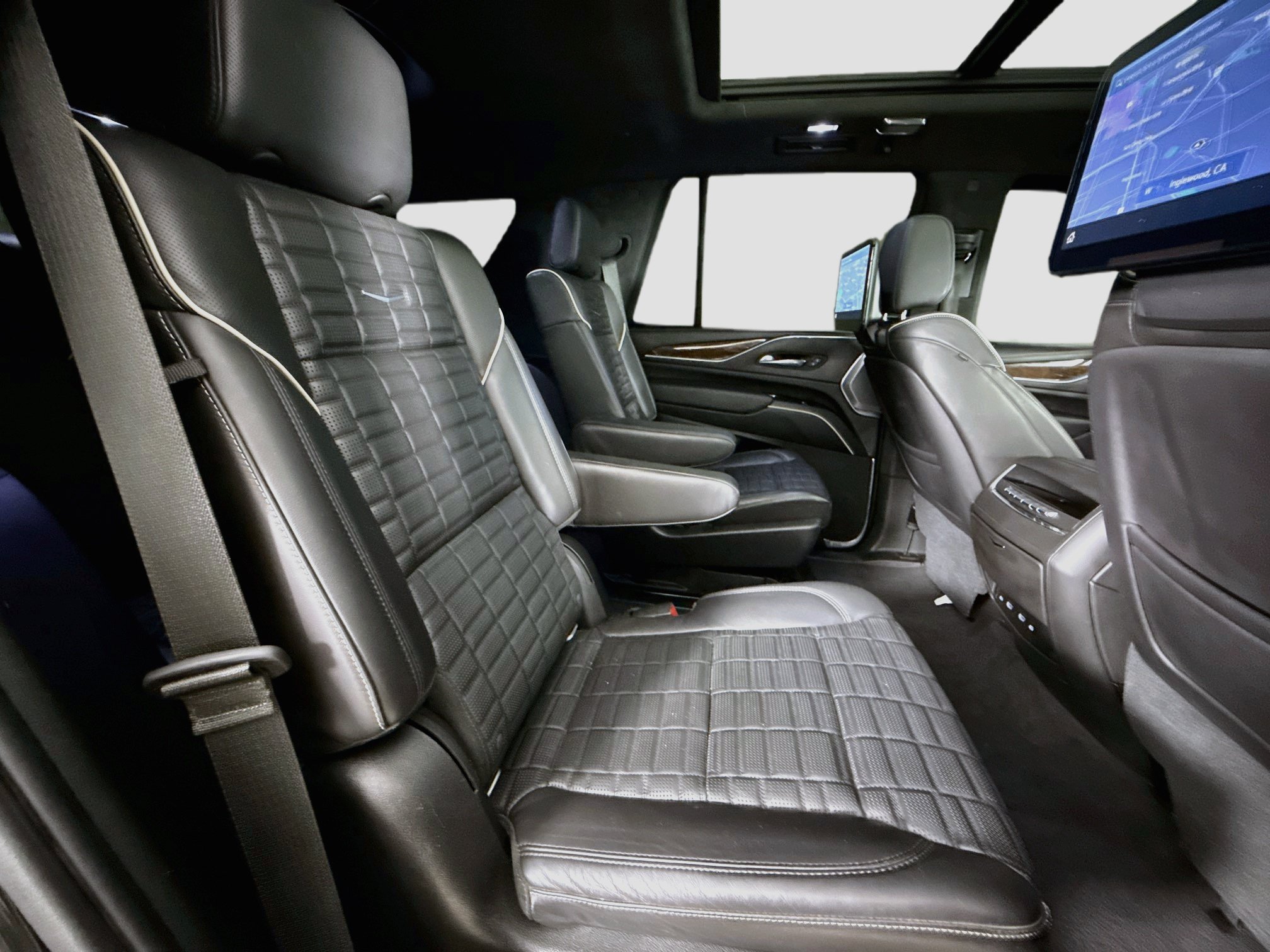 Used 2021 Cadillac Escalade Sport Platinum AWD/4WD image 32