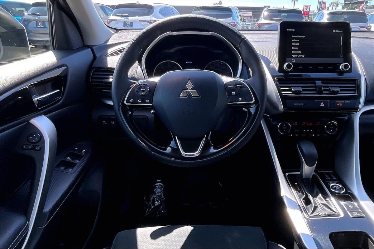 Used 2025 Mitsubishi Eclipse Cross AWD image 5