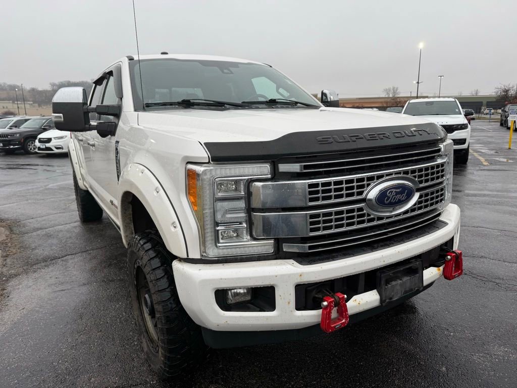 Used 2017 Ford F250 Platinum w/ Platinum Ultimate Package image 4