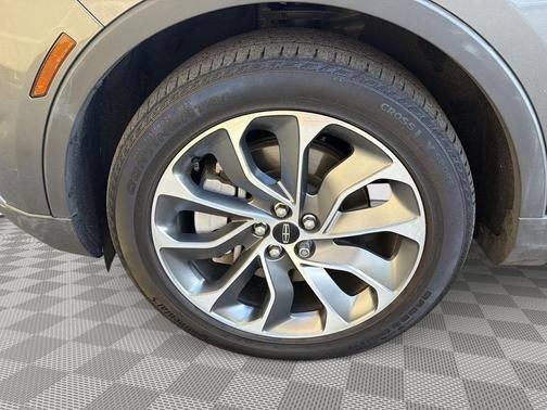 Used 2022 Lincoln Nautilus Reserve AWD/4WD image 14
