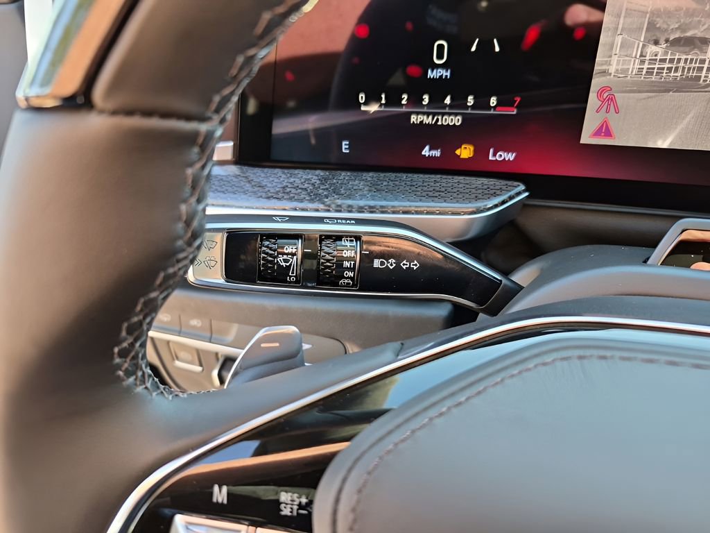 New 2026 Cadillac Escalade ESV V image 36