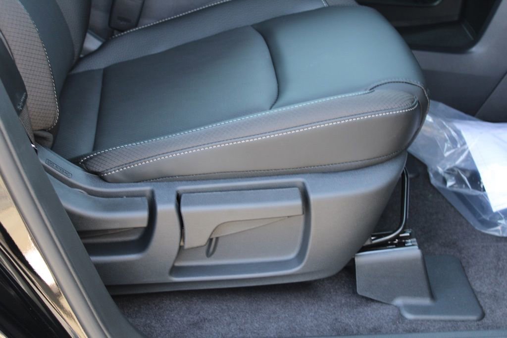 New 2026 Nissan Pathfinder SL image 15